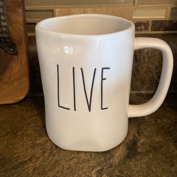 Rae Dunn live mug - Picture 1 of 3